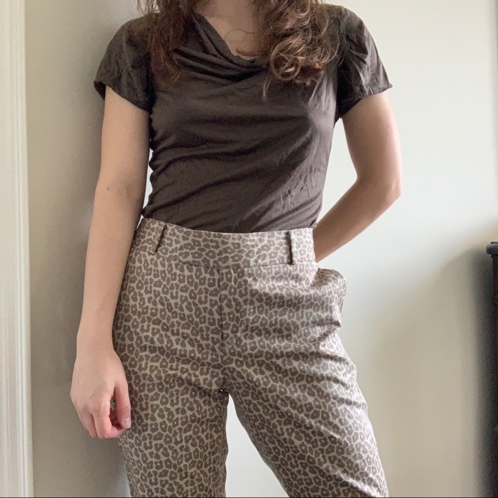 Banana Republic Cream Leopard Chino Pants 🐆